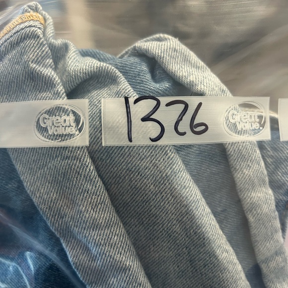 Wild Fable Womens Blue Denim Shorts High Rise Mom Size 18/34R (1326) - Picture 8 of 8